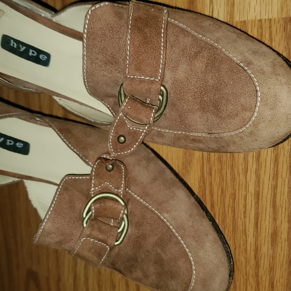 Hype Suede Heels - Picture 13 of 14